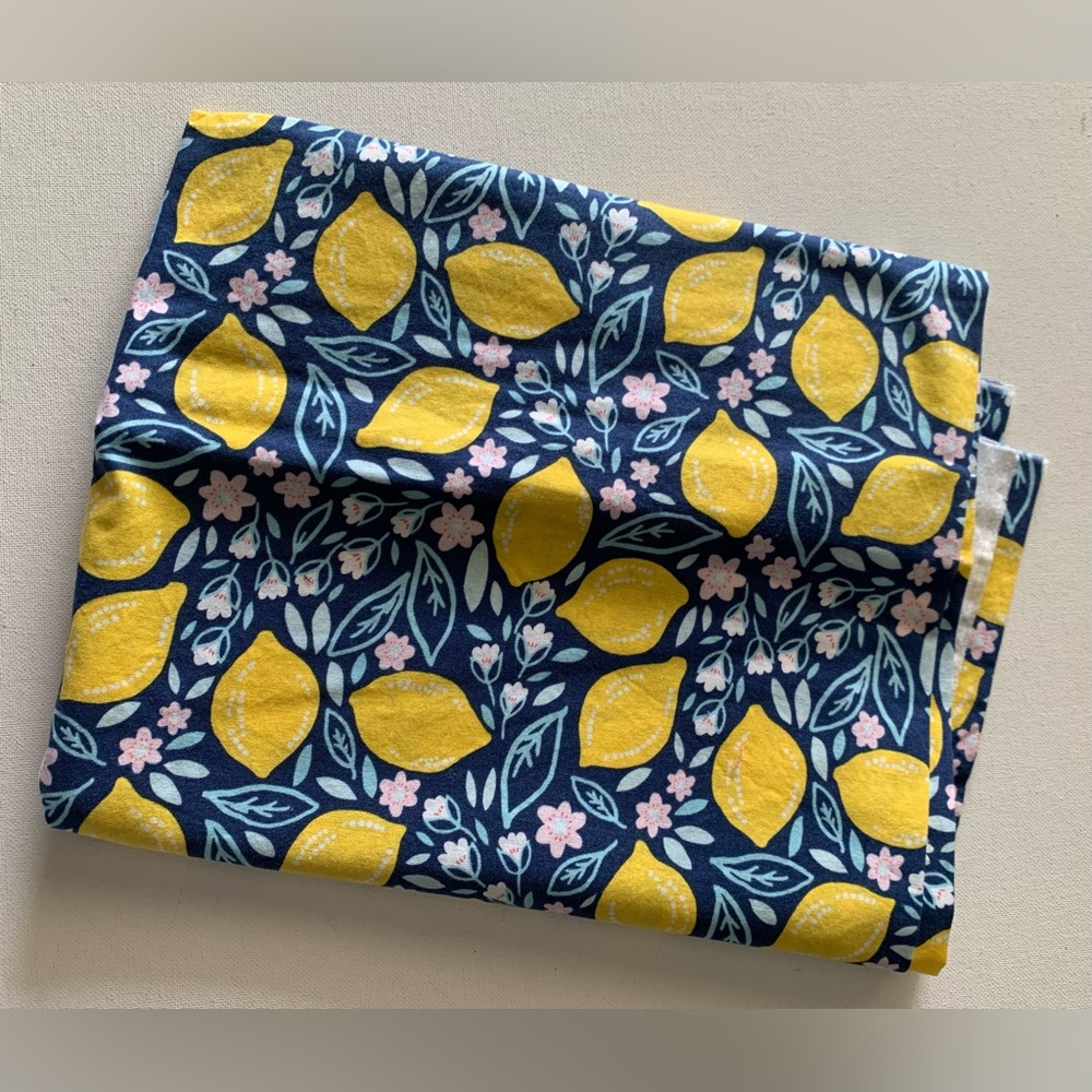 Large Fabric Yard Lemon Pattern